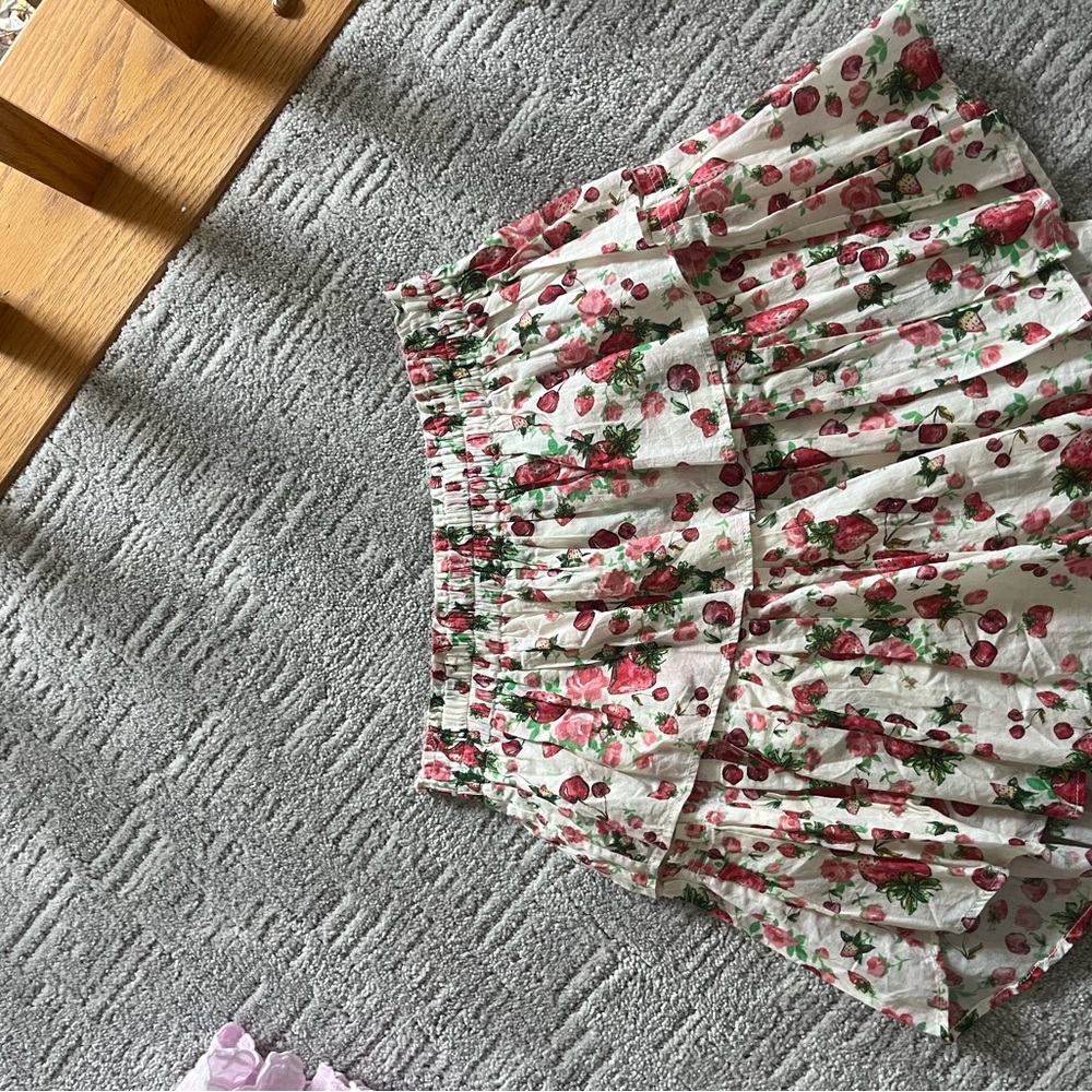 Floral Pleated Skirt